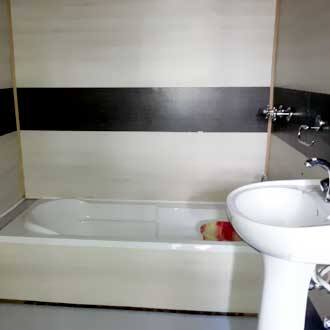 Starling Houseboat, Srinagar 4
